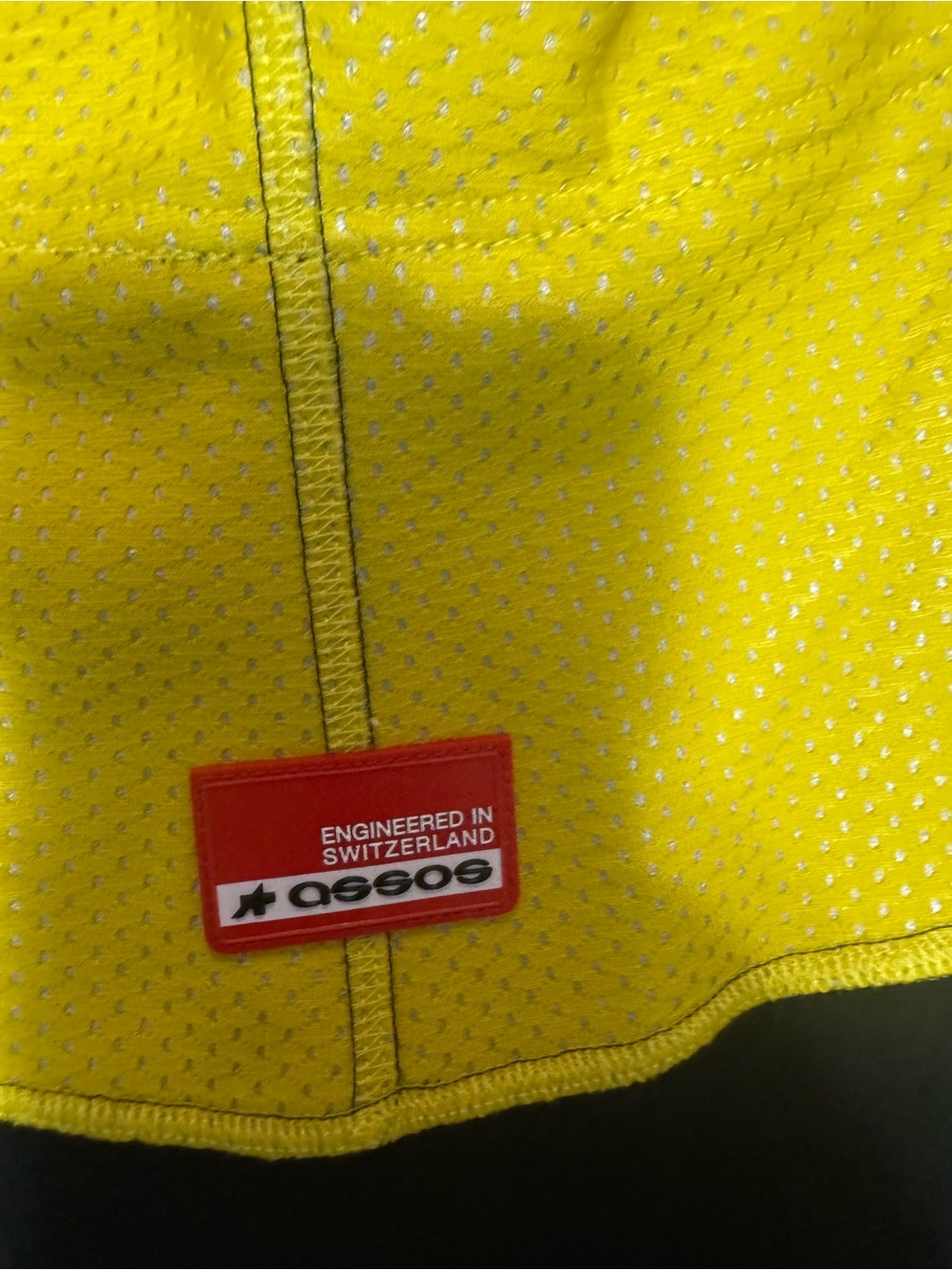 Men's Performance Cycling Jacket in Yellow with Black Accents - Picture 3 of 8
